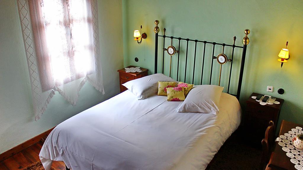 Varosi Guesthouse Edessa Værelse billede